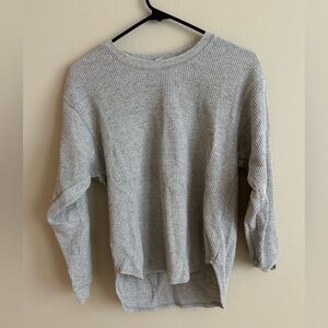 Uniqlo Gray Waffle Long Sleeve Shirt
